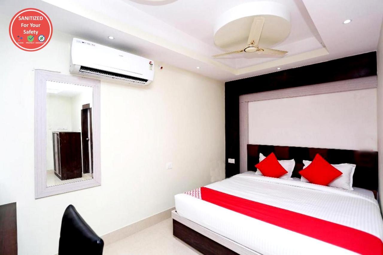 Hotel Goroomgo Aayan International 3*