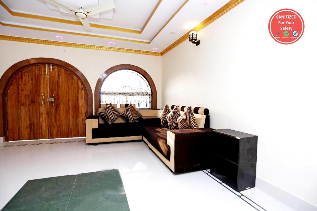 Goroomgo Aayan International Hotel